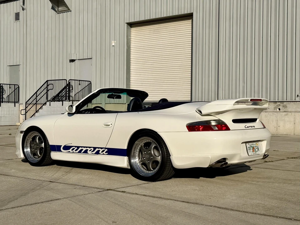2000 Porsche 996 Carrera - Image 30 of 31