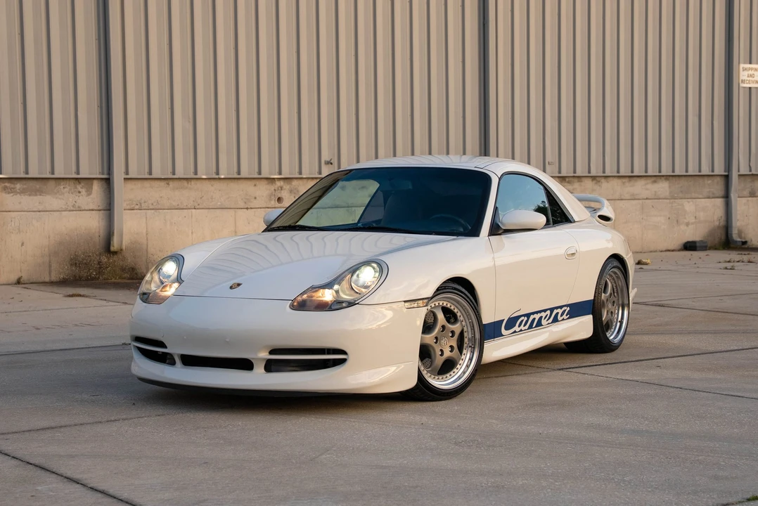 2000 Porsche 996 Carrera - Image 2 of 31