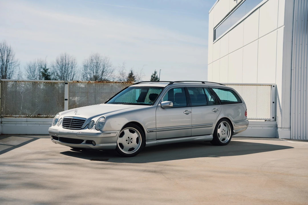 2001 Mercedes-Benz W210 E-Class - Image 2 of 31