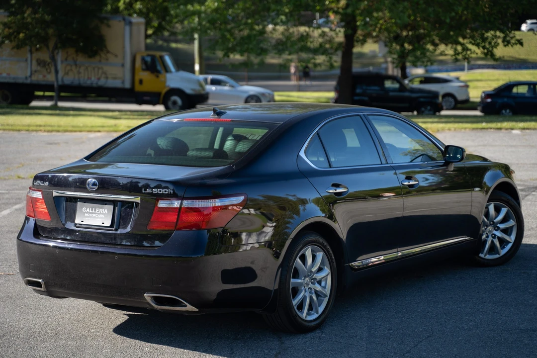 2008 Lexus LS 4th Gen - Image 16 of 31