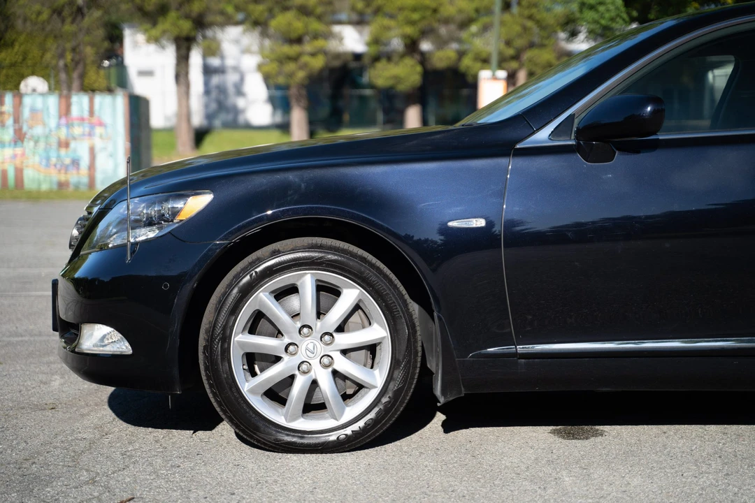 2008 Lexus LS 4th Gen - Image 27 of 31