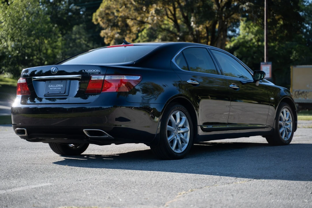 2008 Lexus LS 4th Gen - Image 17 of 31
