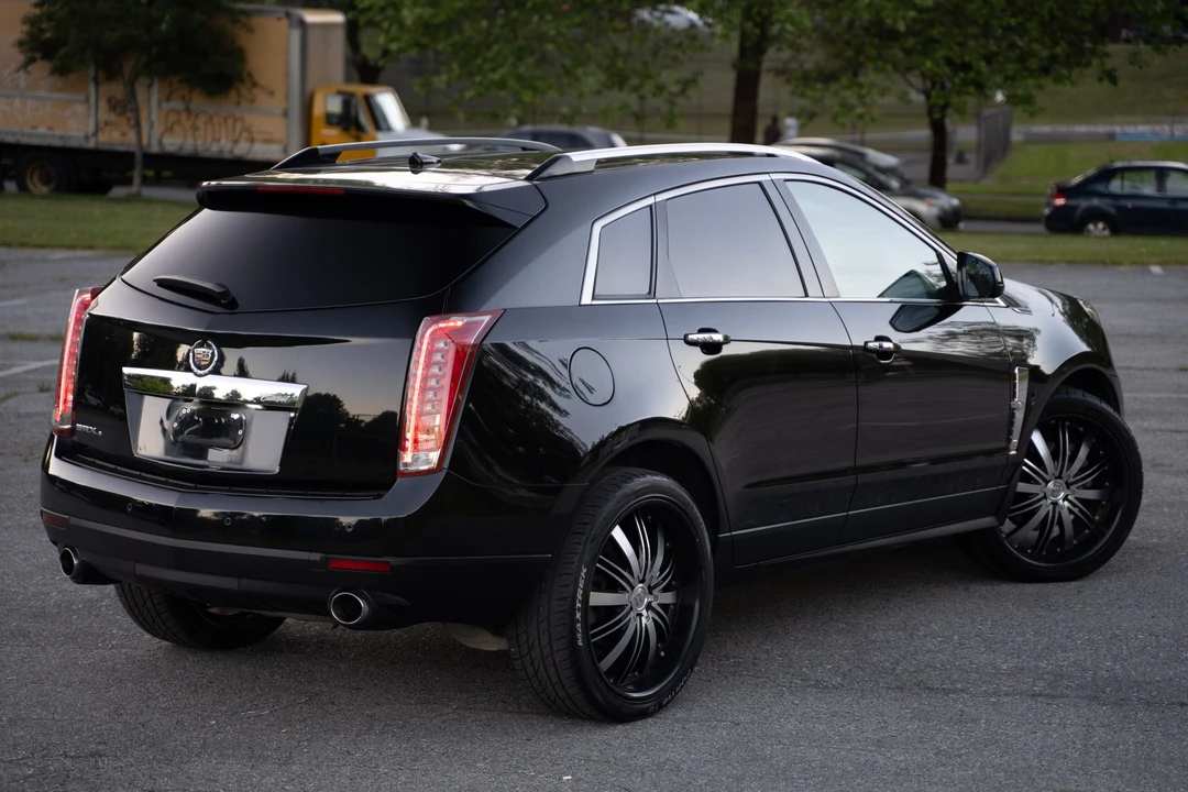2011 Cadillac SRX - Image 19 of 31