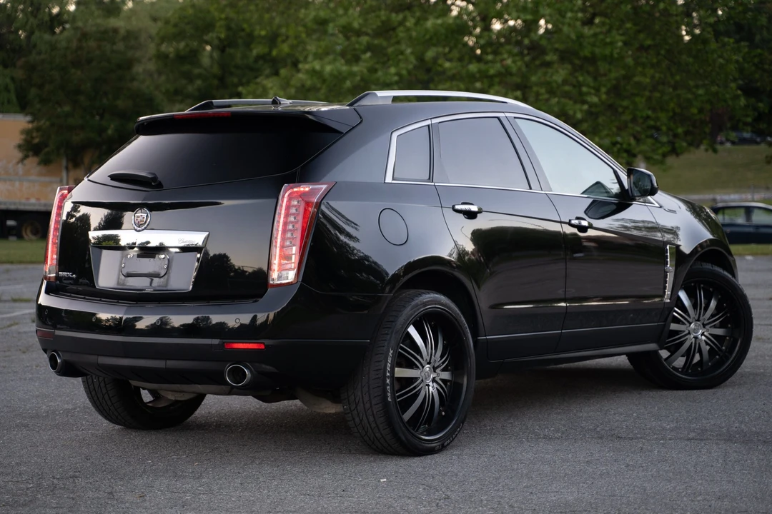 2011 Cadillac SRX - Image 20 of 31