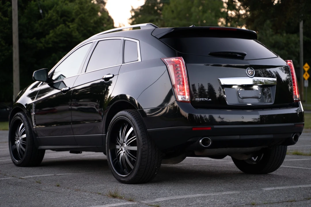 2011 Cadillac SRX - Image 13 of 31