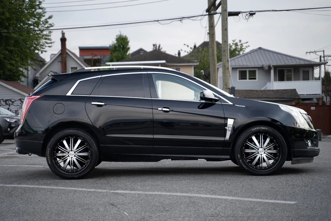 2011 Cadillac SRX - Image 23 of 31