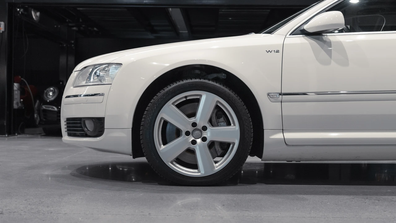 2005 Audi D3 A8 - Image 26 of 31
