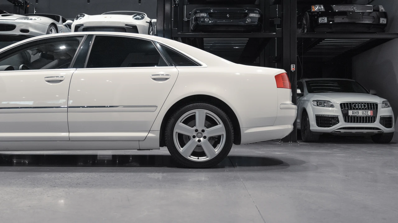 2005 Audi D3 A8 - Image 25 of 31