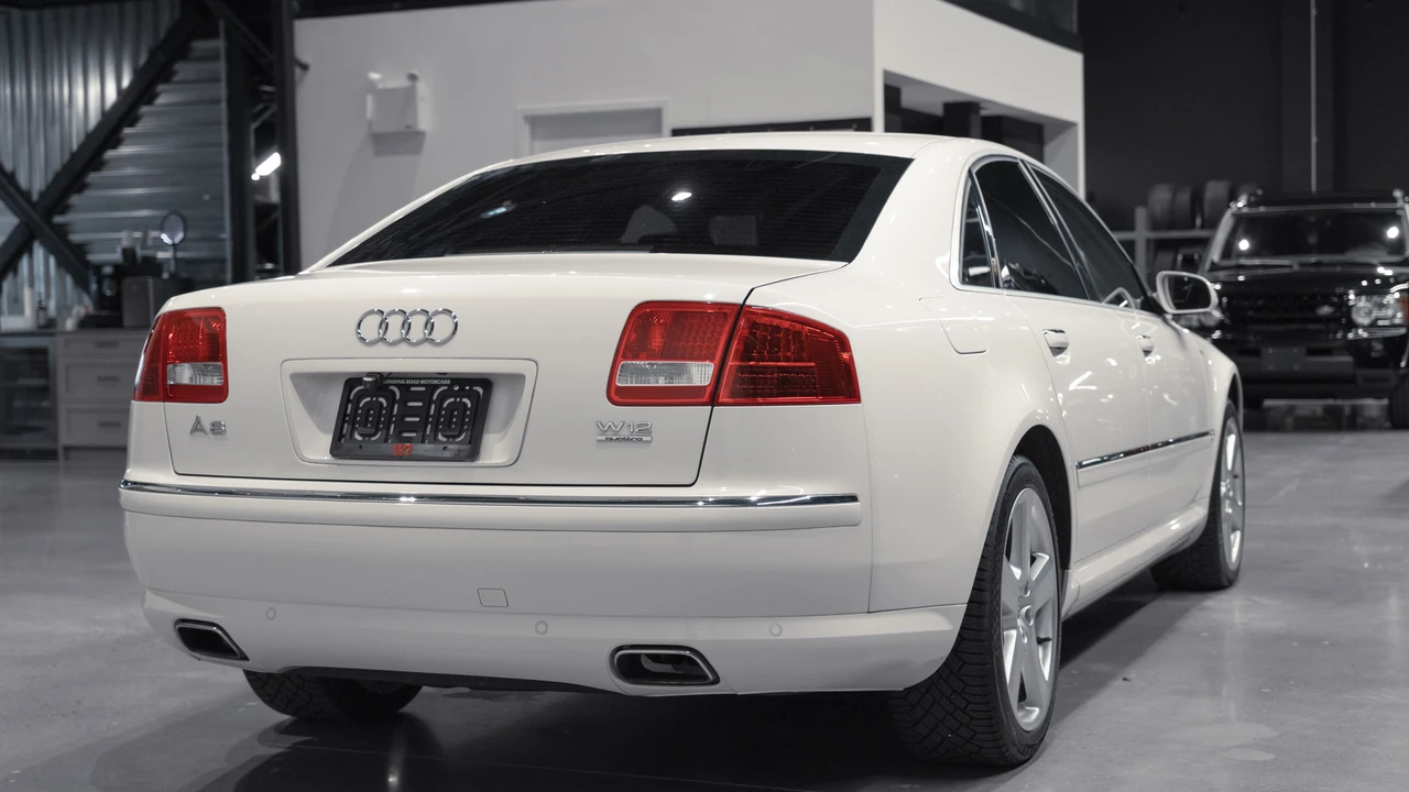 2005 Audi D3 A8 - Image 12 of 31