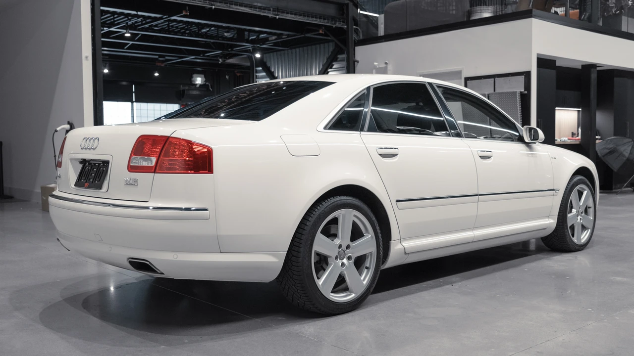 2005 Audi D3 A8 - Image 10 of 31