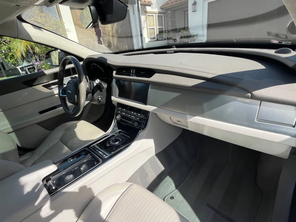 2020 Jaguar X260 XF - Image 16 of 17