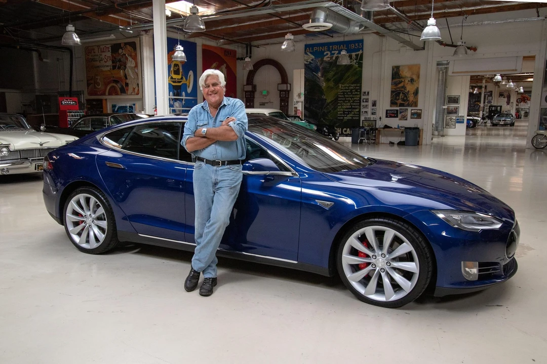2015 Tesla Model S - Image 5 of 31