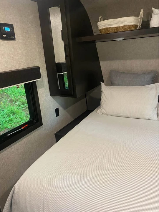 2022 Jayco Jay Flight SLX - Image 10 of 10