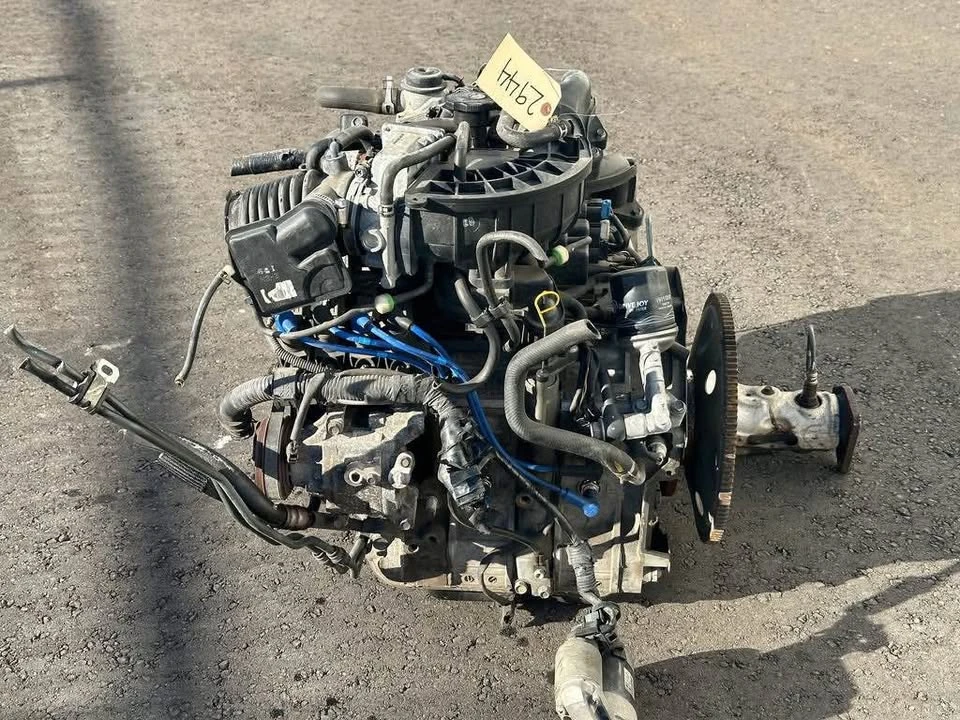 Parts & Memorabilia Engines - Image 2 of 9