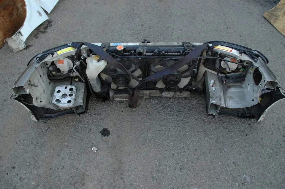1998 Parts & Memorabilia Bodywork - Image 9 of 9