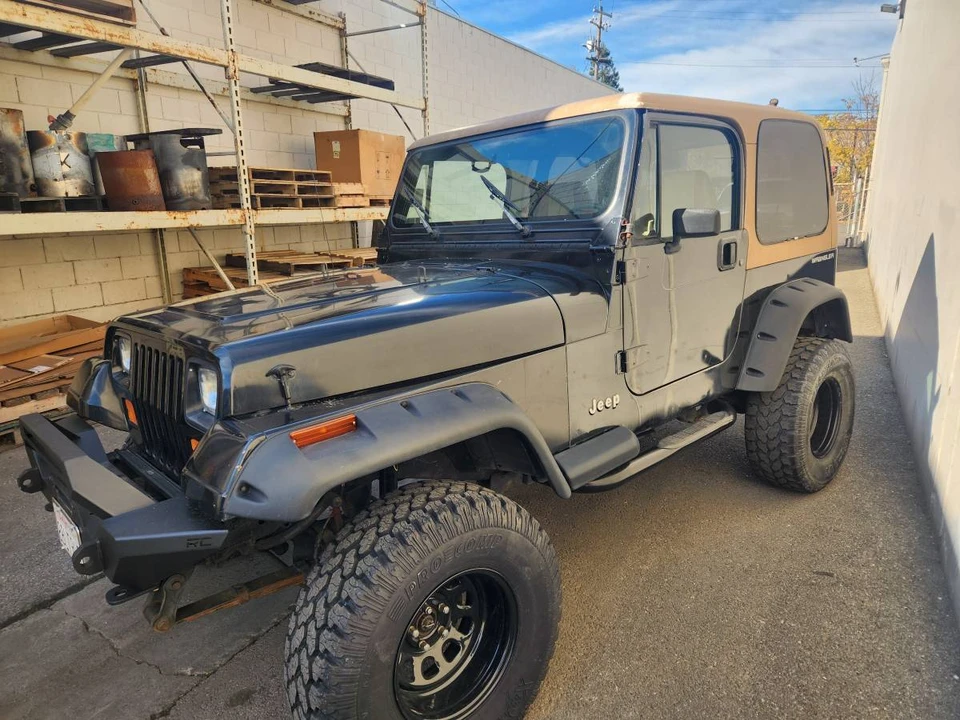 1992 Jeep YJ Wrangler - Image 2 of 3