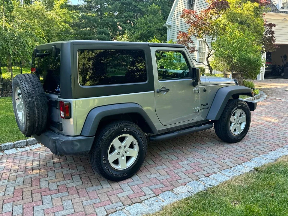 2018 Jeep JK Wrangler - Image 6 of 17