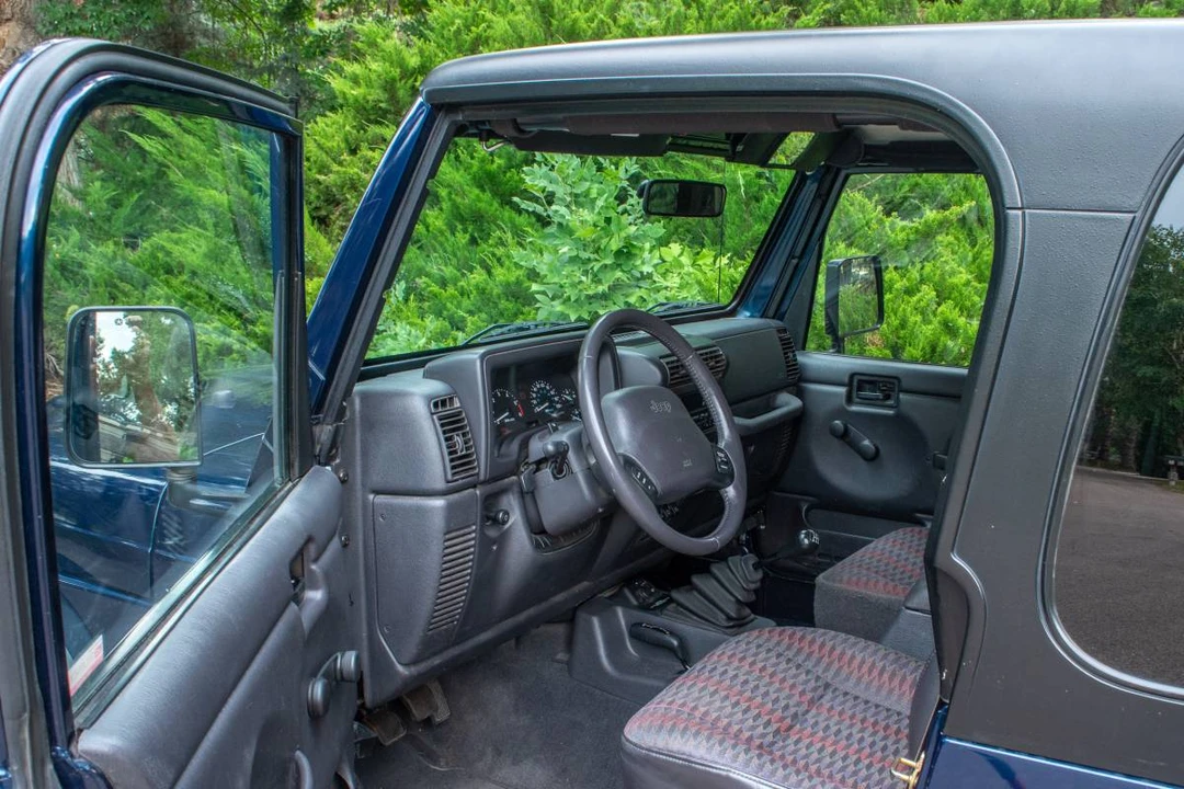 2000 Jeep TJ Wrangler - Image 3 of 9