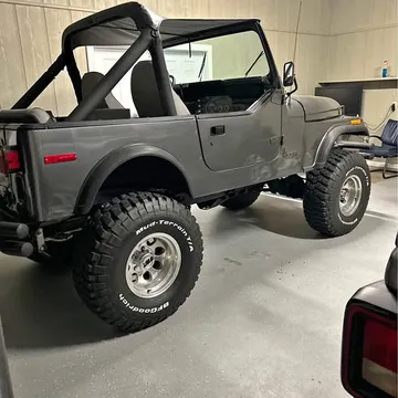 Jeep CJ-7