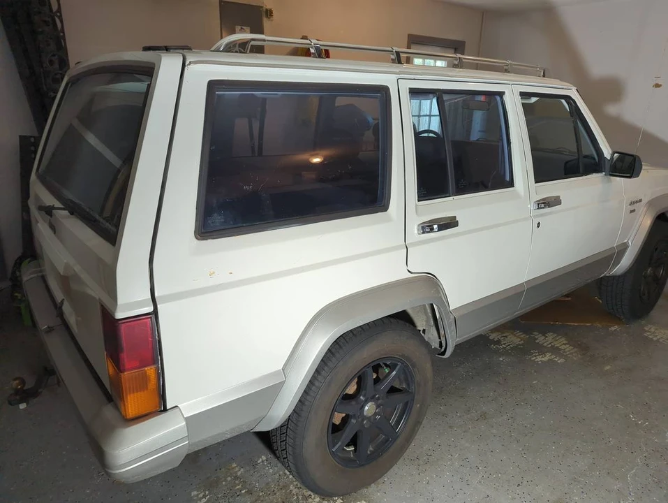 1992 Jeep XJ Cherokee - Image 3 of 10
