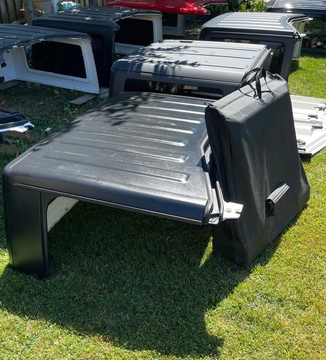 2019 Parts & Memorabilia Bodywork - Image 2 of 5