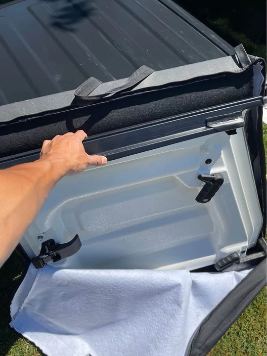 2019 Parts & Memorabilia Bodywork - Image 4 of 5