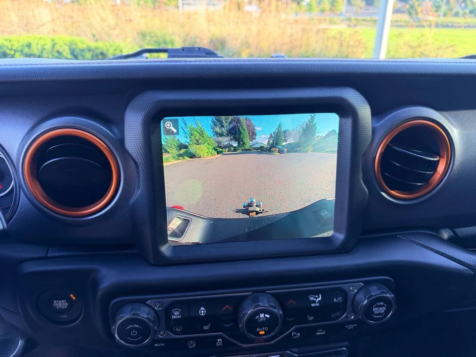 2021 Jeep JT Gladiator - Image 10 of 16