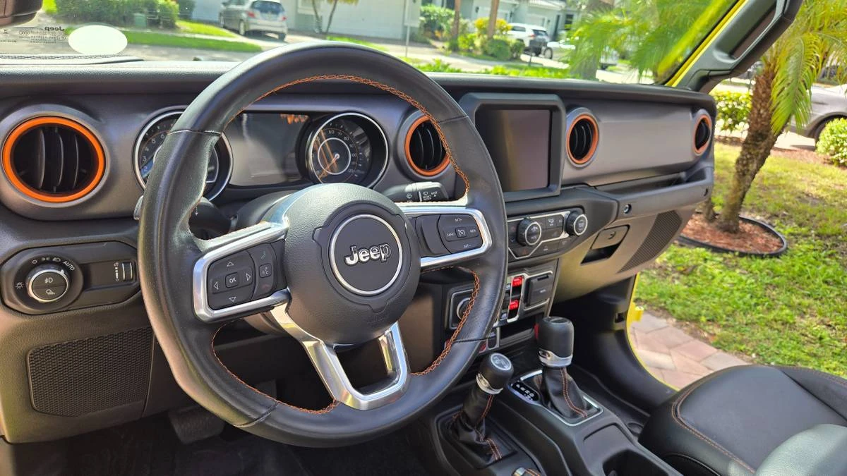 2023 Jeep JT Gladiator - Image 9 of 24