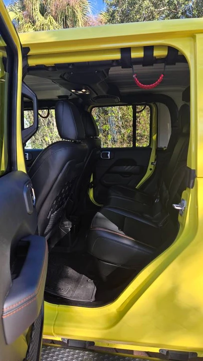 2023 Jeep JT Gladiator - Image 20 of 24