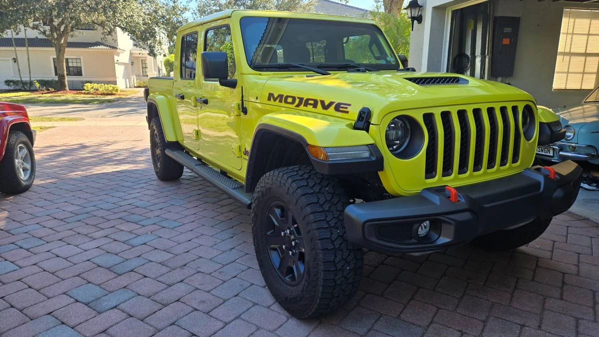 2023 Jeep JT Gladiator - Image 13 of 24