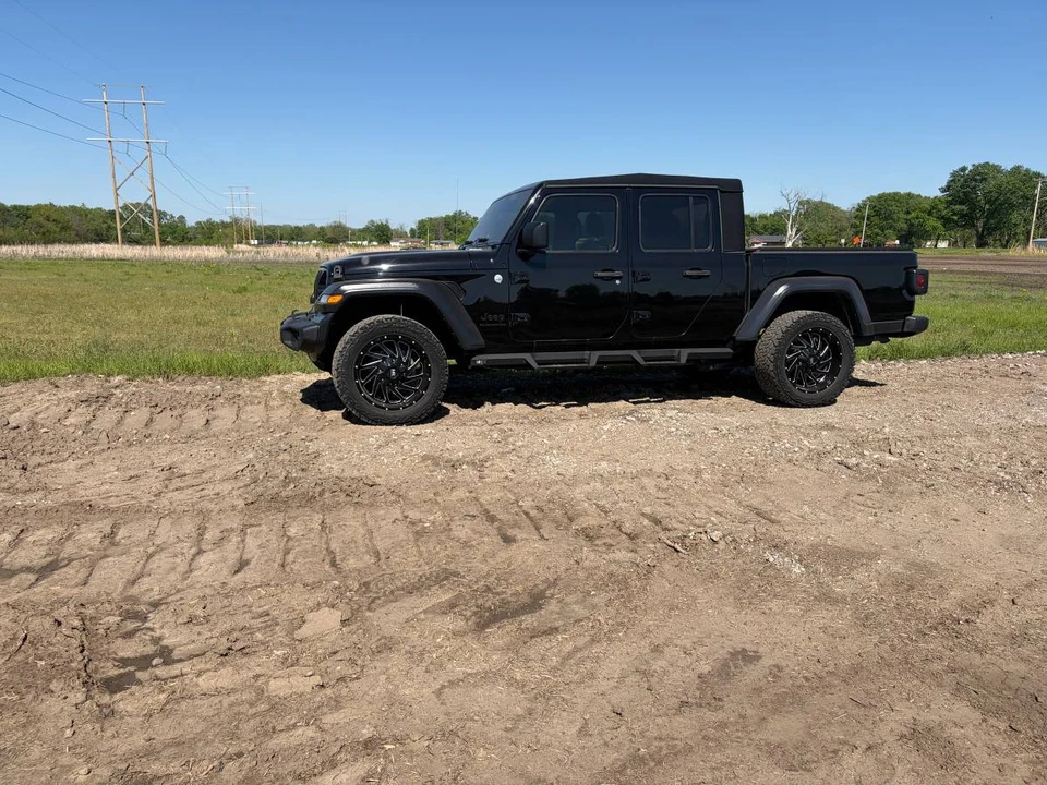 2020 Jeep JT Gladiator - Image 5 of 5