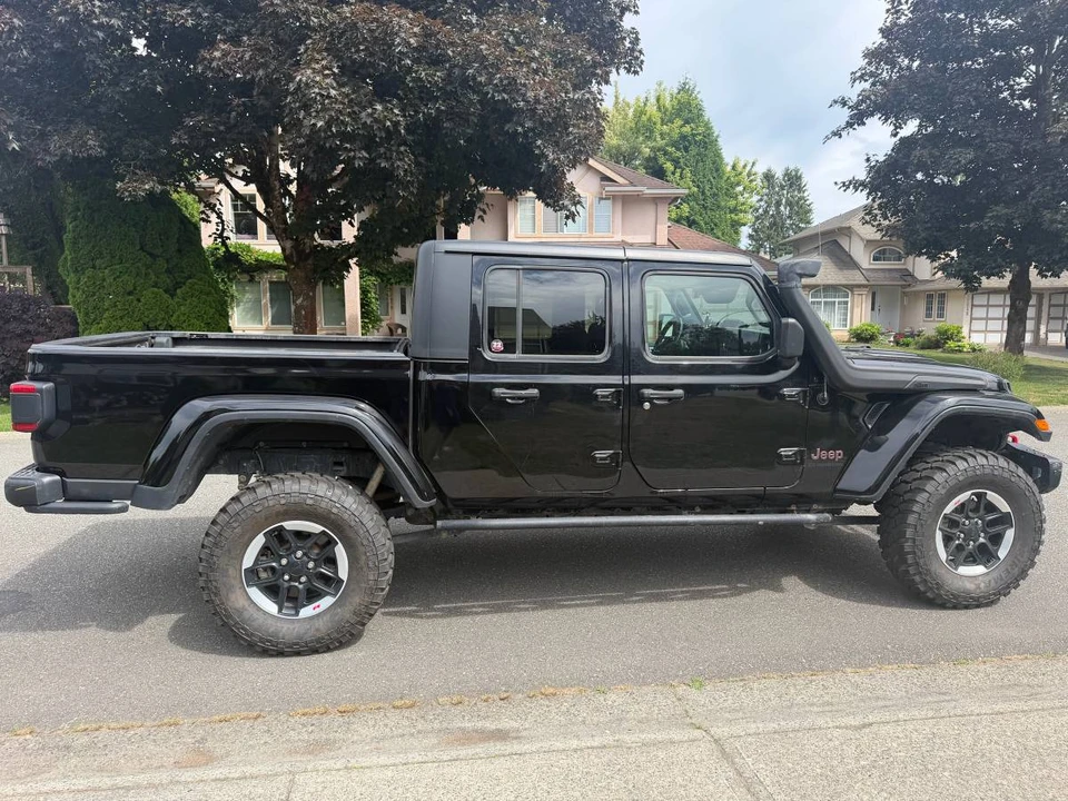 2021 Jeep JT Gladiator - Image 12 of 17