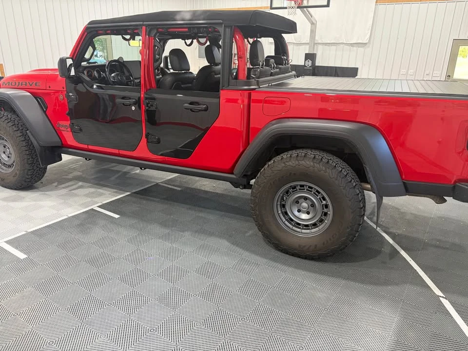 Jeep JT Gladiator - Image 3 of 4
