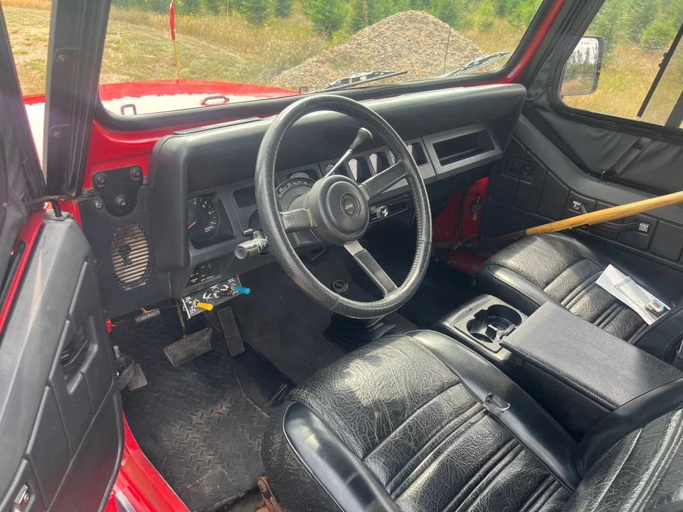 1993 Jeep YJ Wrangler - Image 4 of 11