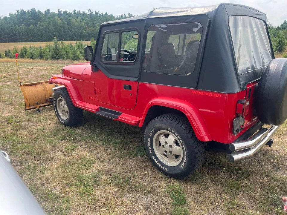 1993 Jeep YJ Wrangler - Image 7 of 11