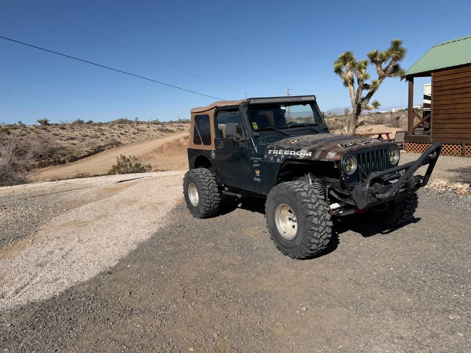 2000 Jeep TJ Wrangler - Image 2 of 6