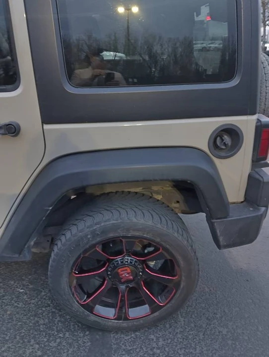 2017 Jeep JK Wrangler - Image 2 of 18
