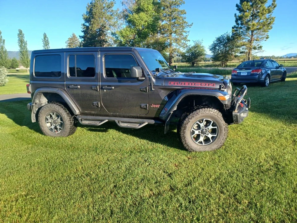 2019 Jeep JL Wrangler - Image 6 of 8