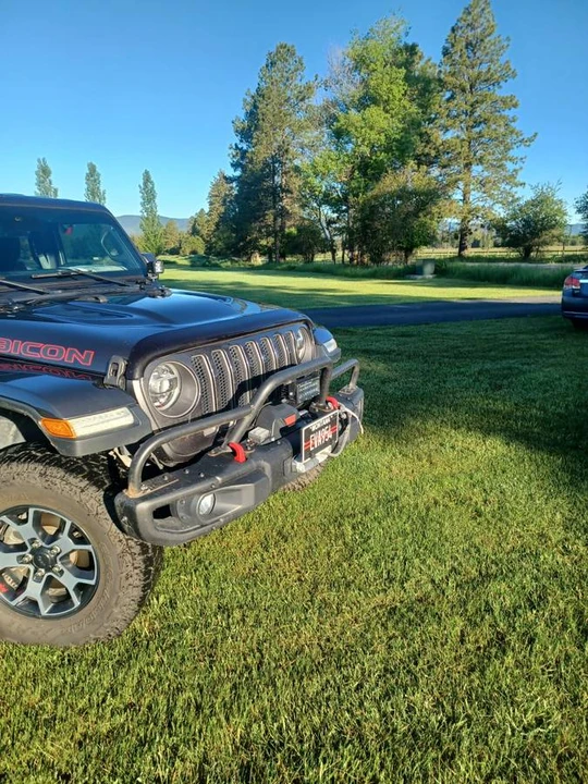 2019 Jeep JL Wrangler - Image 4 of 8