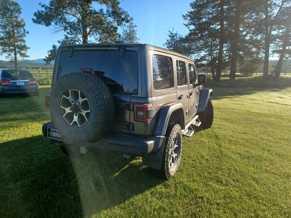 2019 Jeep JL Wrangler - Image 5 of 8