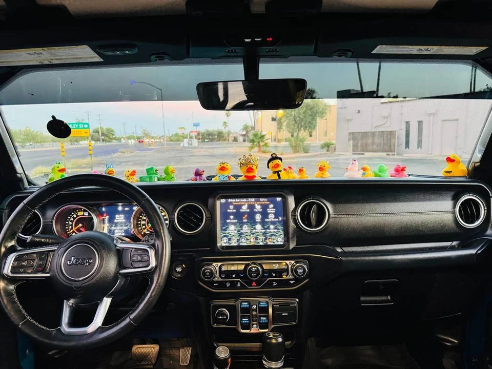 2020 Jeep JL Wrangler - Image 21 of 24