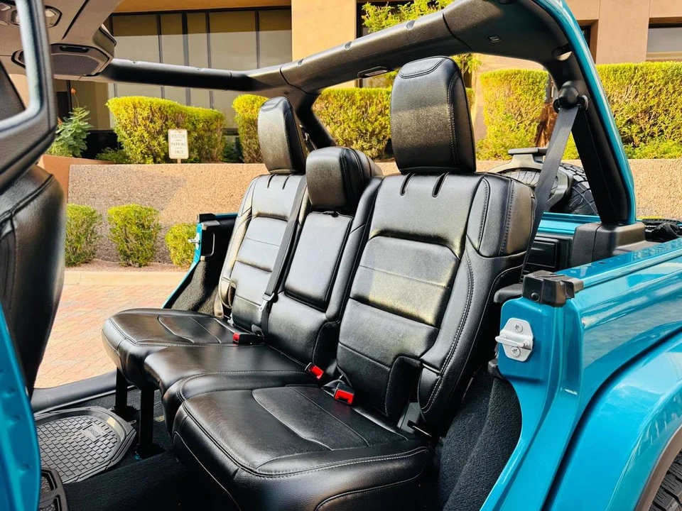 2020 Jeep JL Wrangler - Image 19 of 24