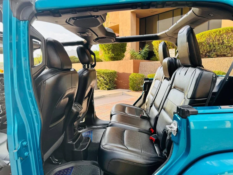 2020 Jeep JL Wrangler - Image 18 of 24