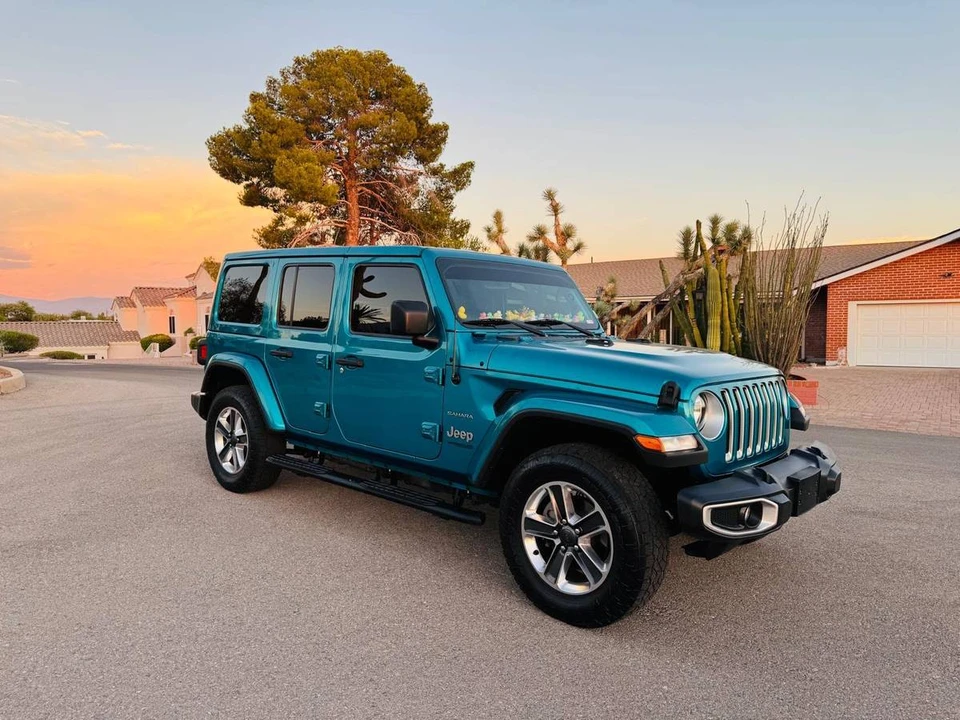 2020 Jeep JL Wrangler - Image 2 of 24
