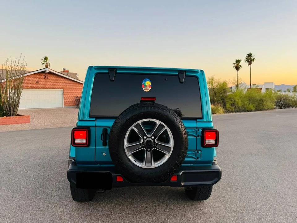 2020 Jeep JL Wrangler - Image 8 of 24