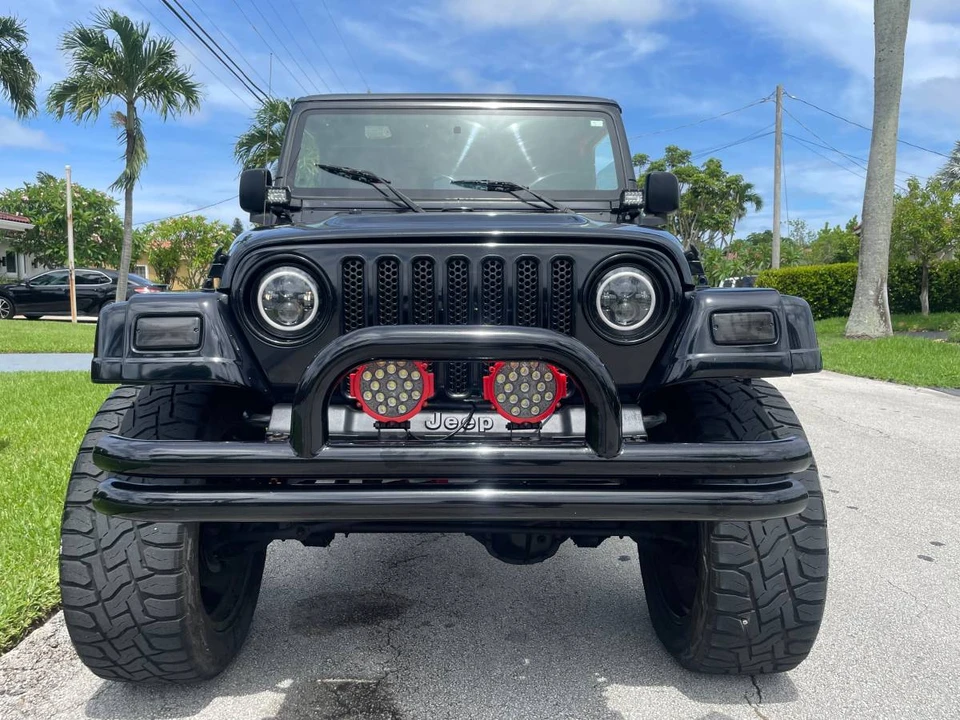 2005 Jeep TJ Wrangler - Image 2 of 10