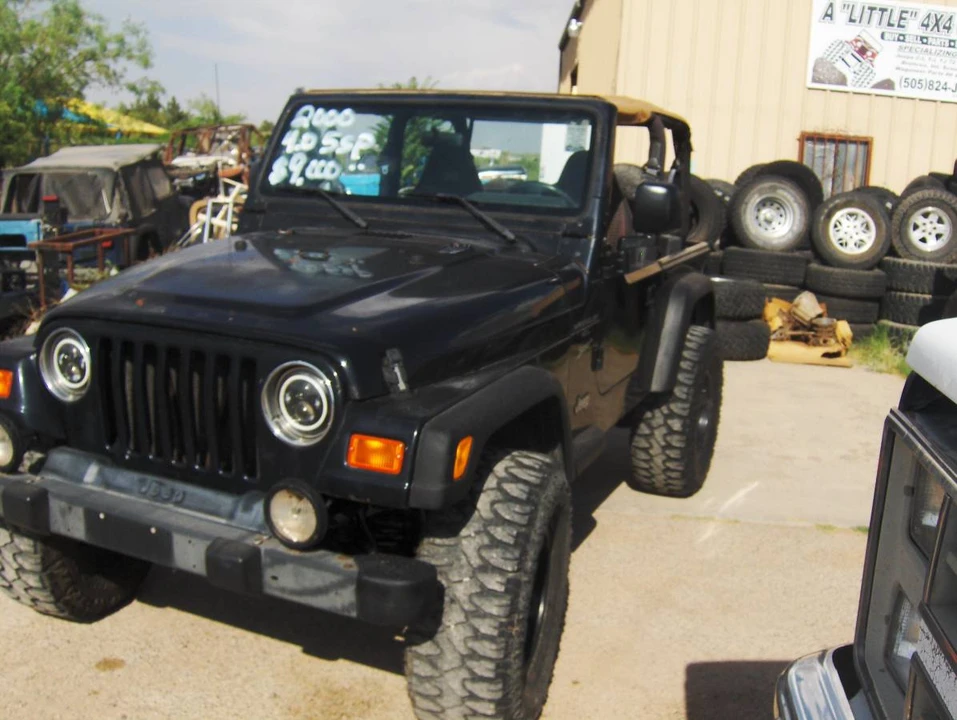 2000 Jeep TJ Wrangler - Image 2 of 20