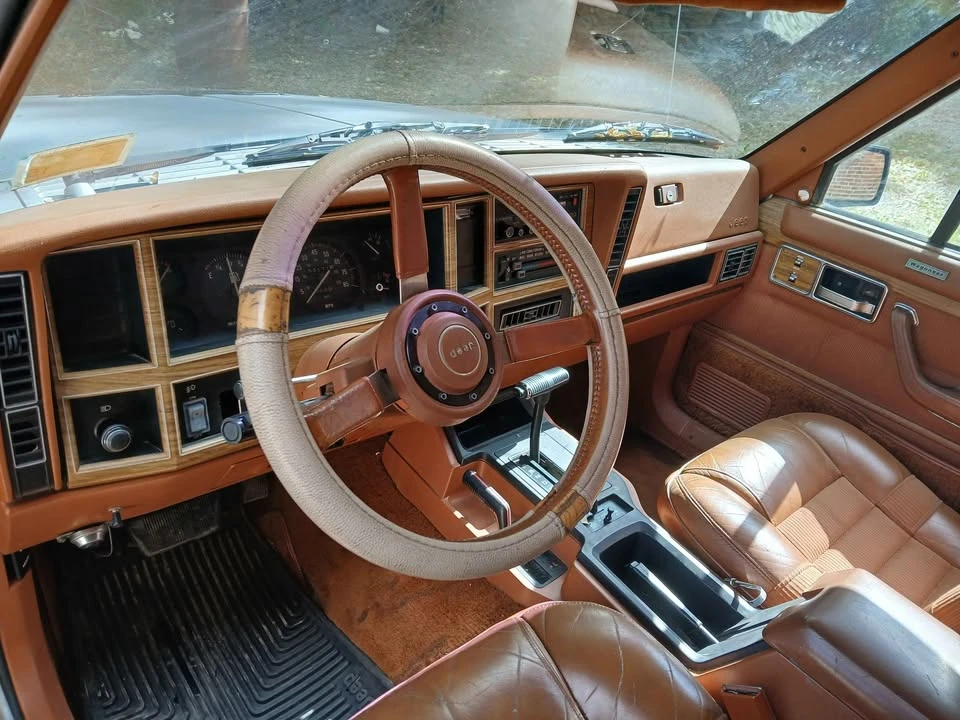 1984 Jeep SJ Wagoneer - Image 9 of 9