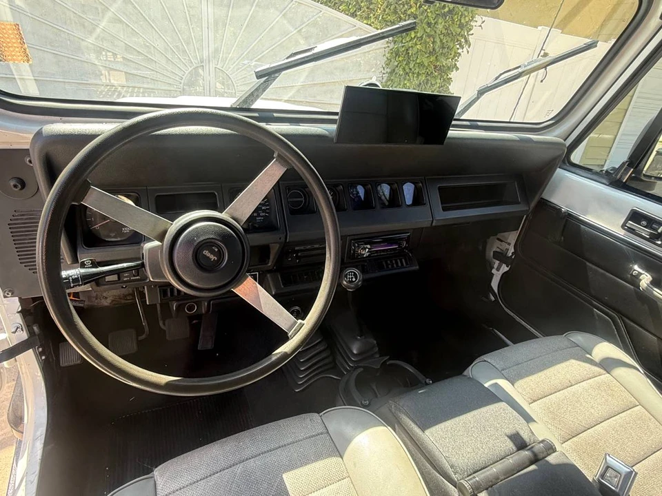 1993 Jeep YJ Wrangler - Image 7 of 14