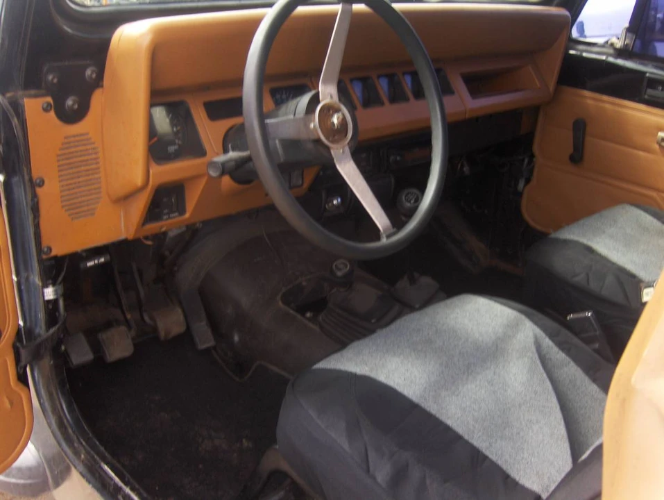 1994 Jeep YJ Wrangler - Image 6 of 14